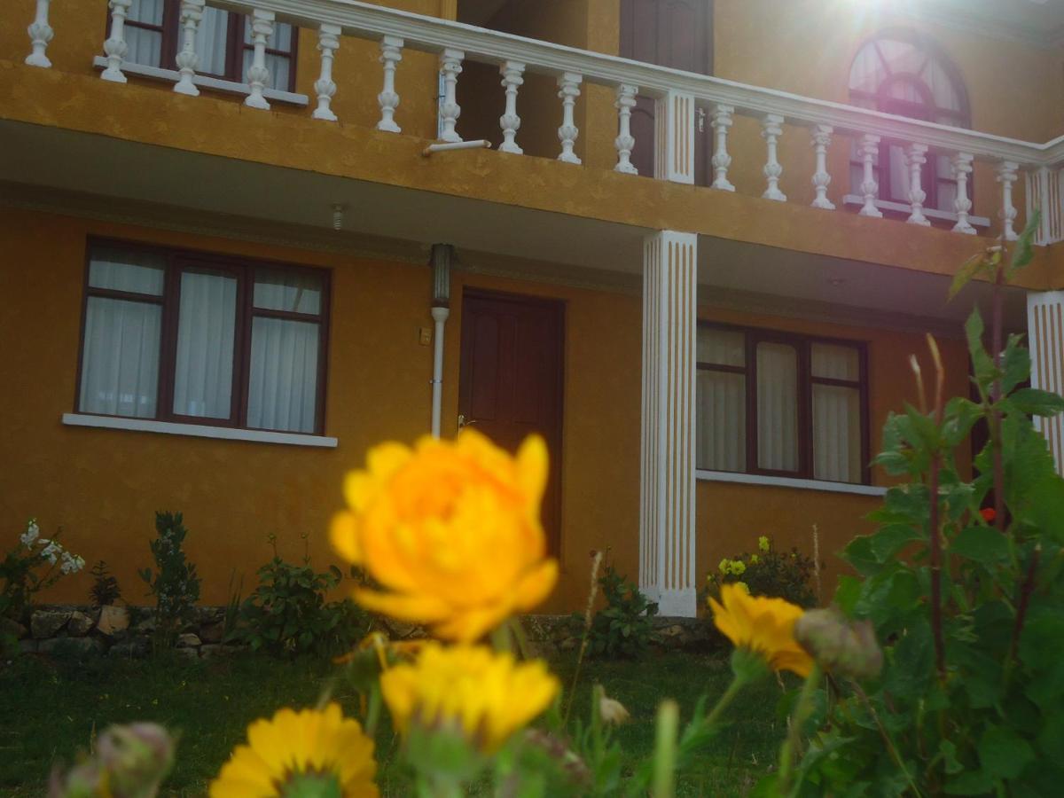 Hostal Del Sol Isla Del Sol Kültér fotó